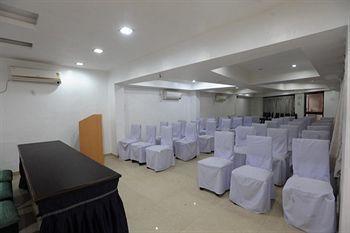 Hotel Jal Sagar à Vadodara Extérieur photo